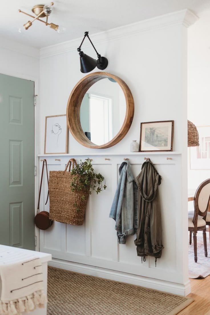 7 mẹo nhỏ biến lối vào hẹp thành điểm nhấn ấn tượng cho căn hộ - 2