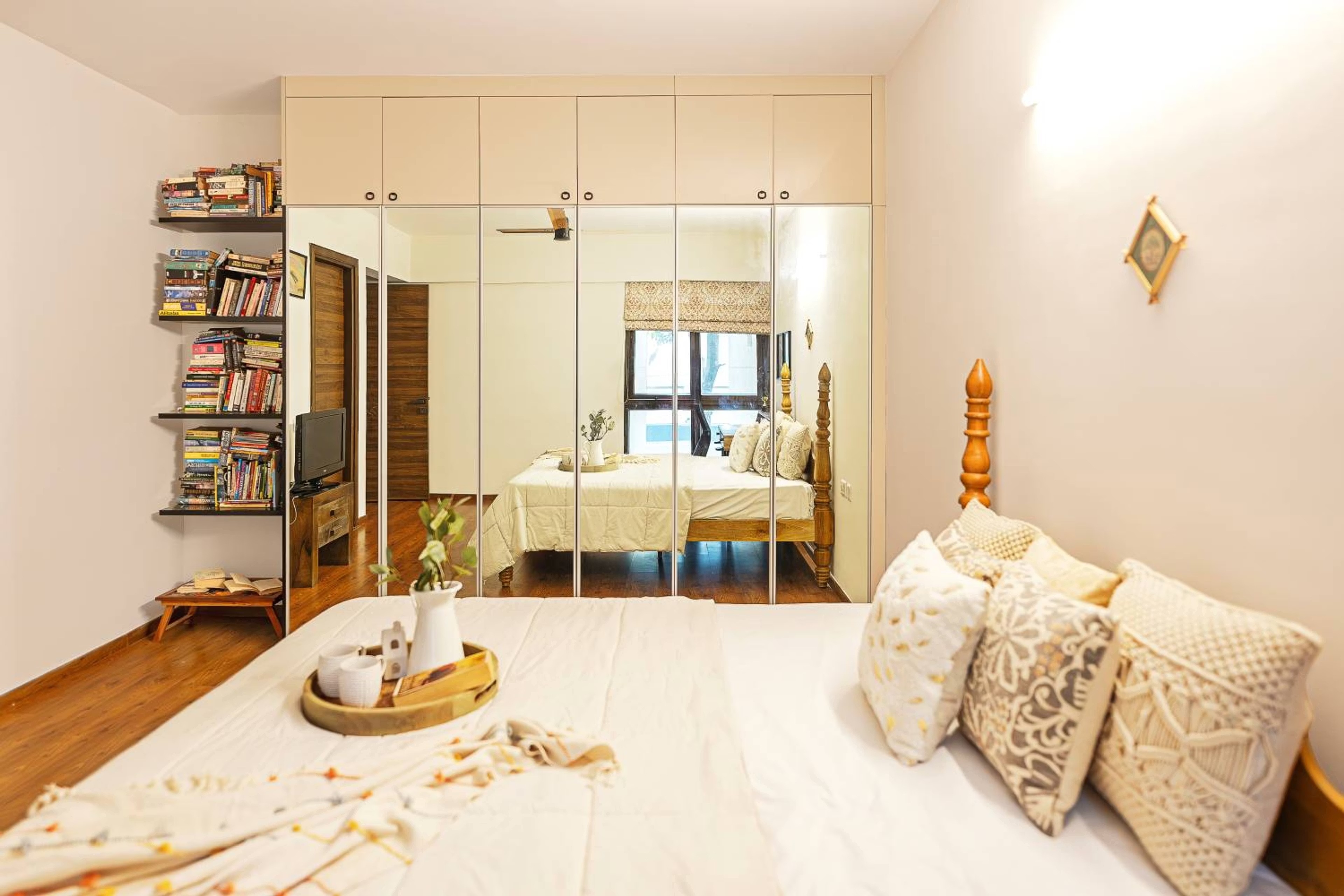 5 kiểu tủ quần áo hợp mọi không gian, giúp nới rộng phòng ngủ - 3 5 kiểu tủ quần áo hợp mọi không gian, giúp nới rộng phòng ngủ - 3